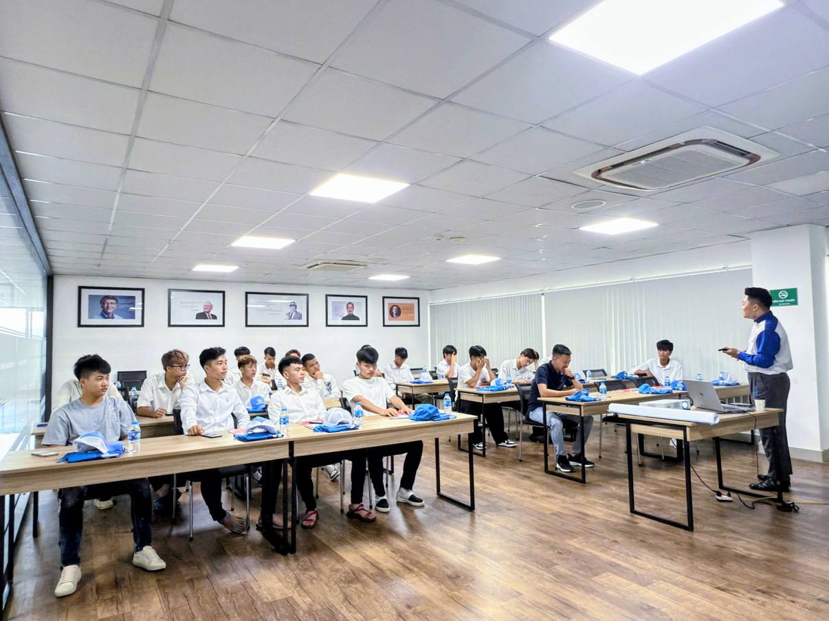 548203718_1351358700329500_1886935552471510364_n