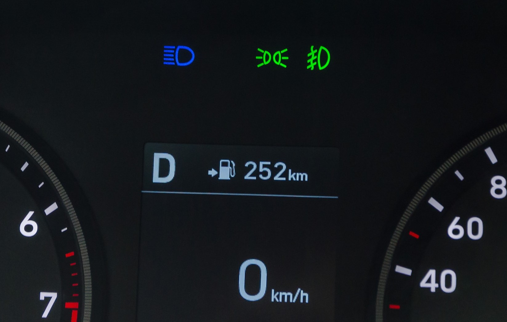 4344377_den_pha_xe_tinhte_2