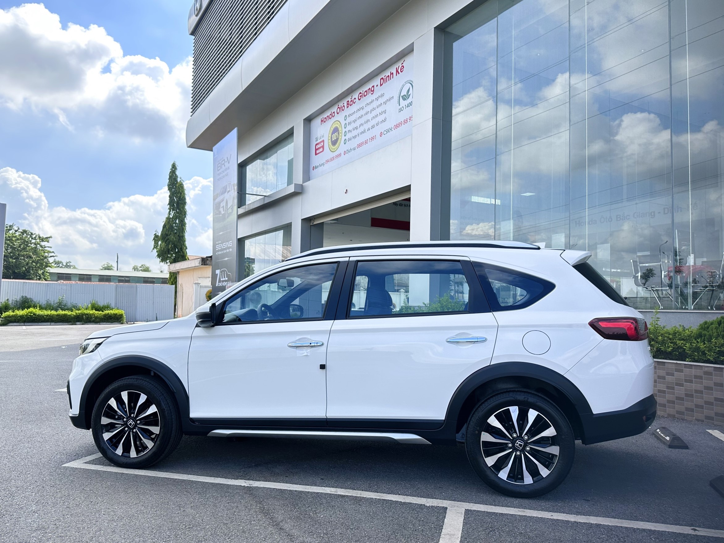 GIÁ XE BR-V 2023 CUỐI NĂM CÓ GÌ HOT?