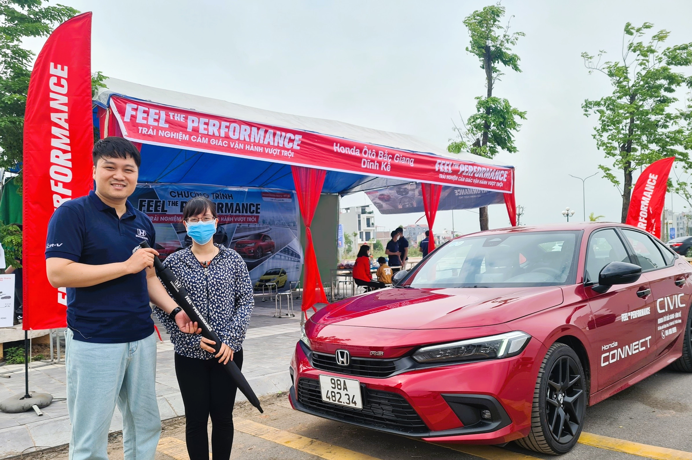 5ef2c25cd2e71cb945f6