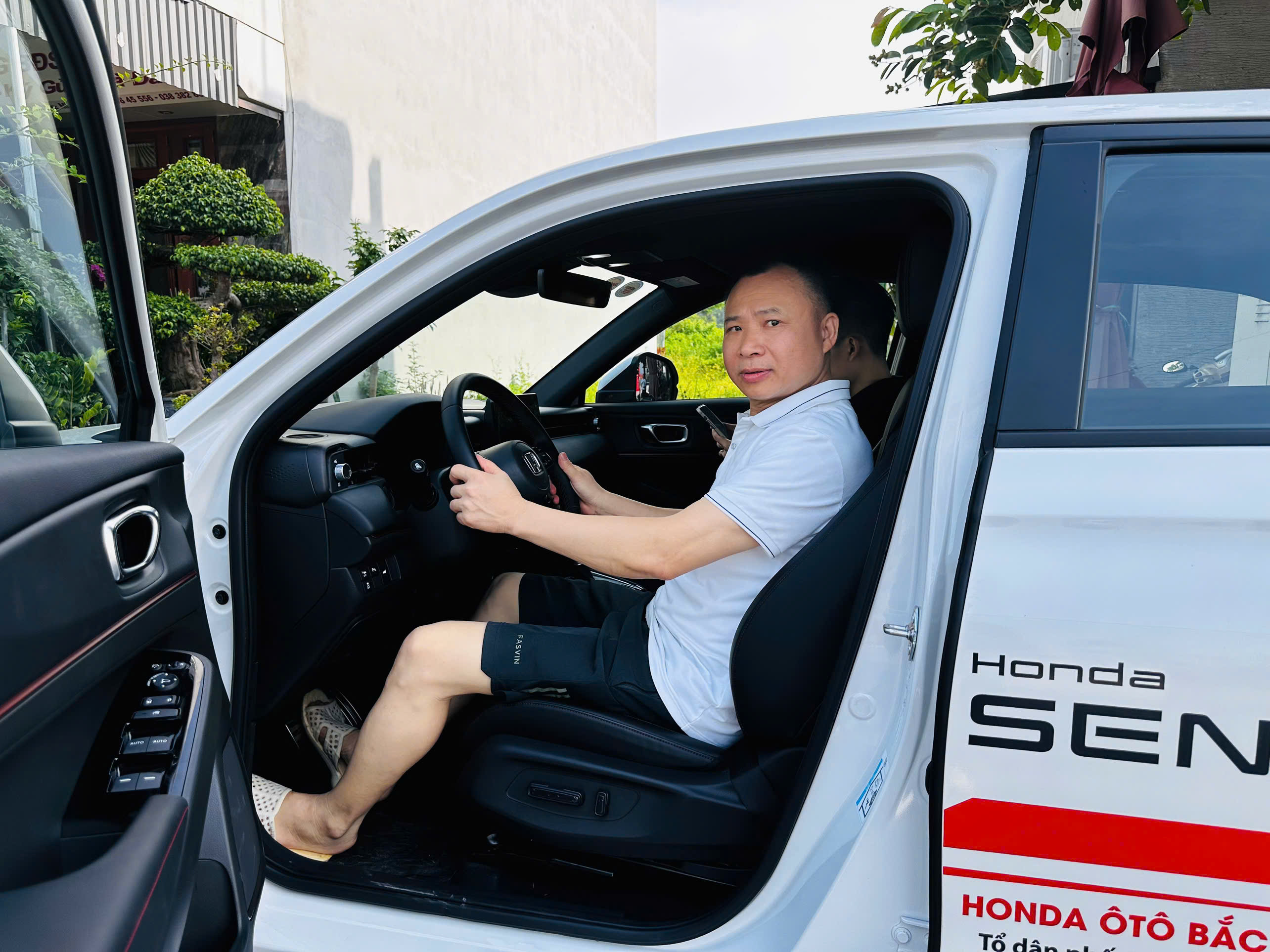 z6819172848009_d8dda325bf7a7b5be7b90088420437af